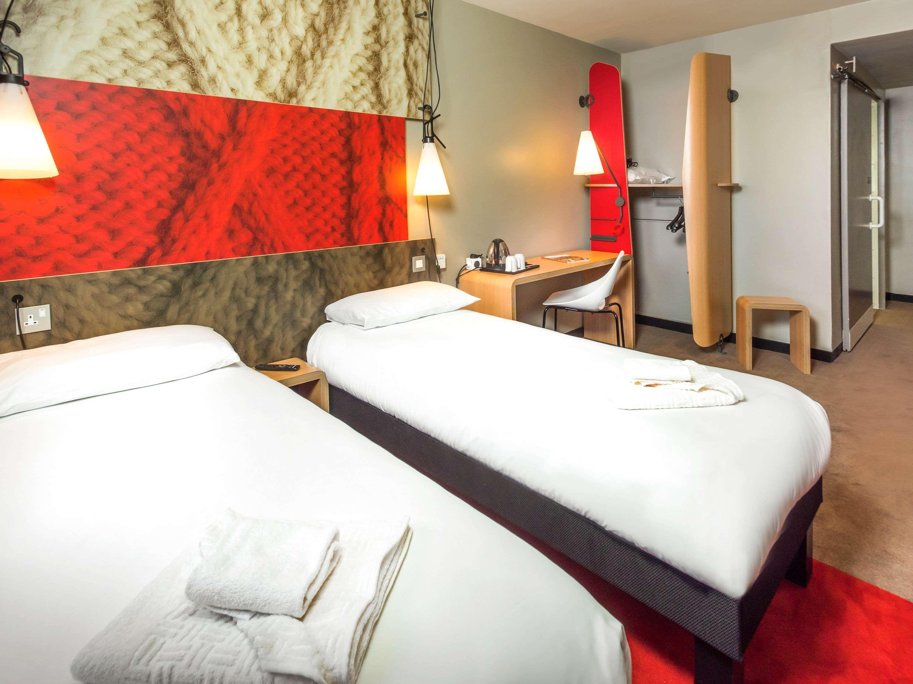 Ibis Лестър Екстериор снимка