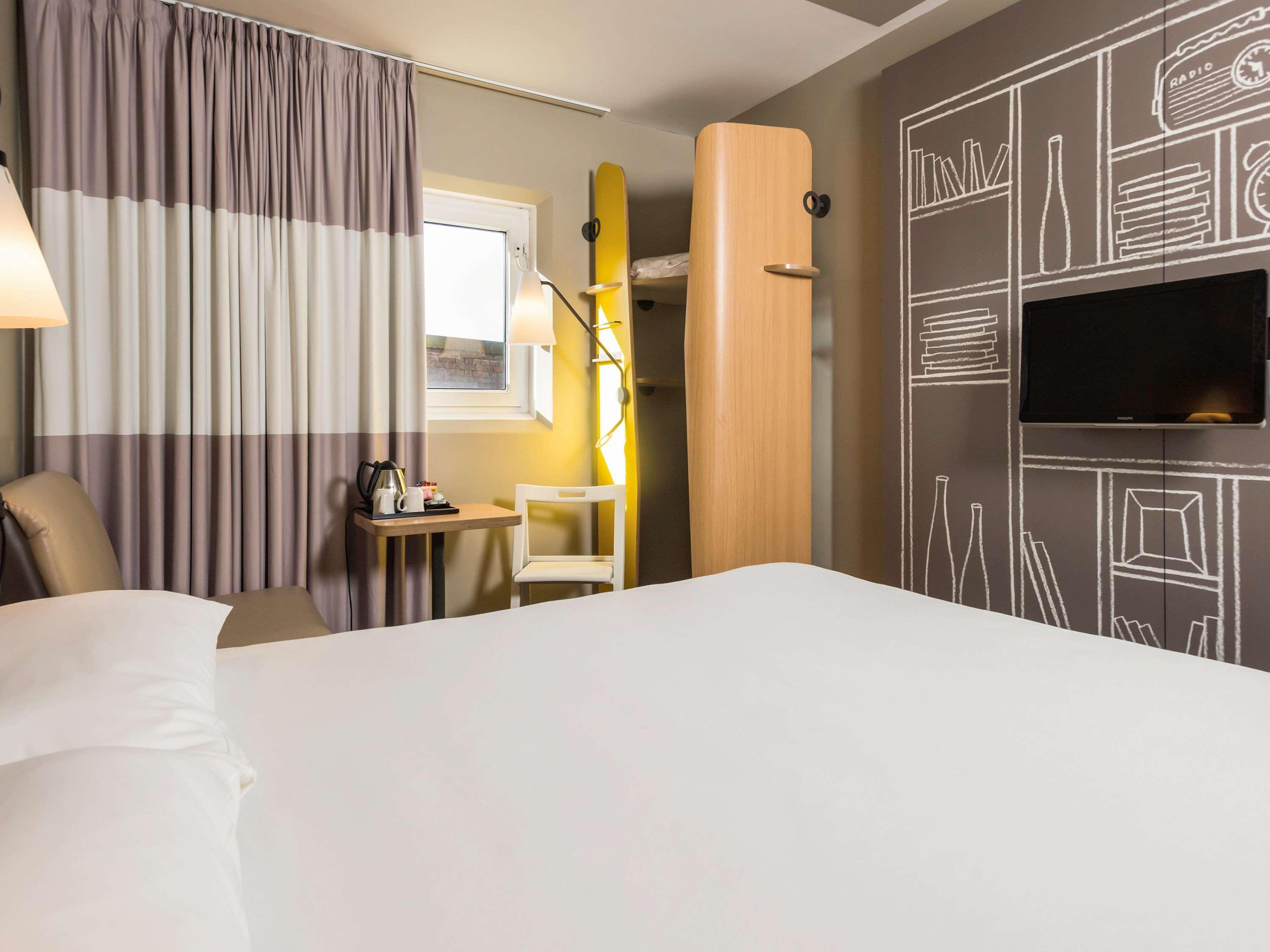 Ibis Лестър Екстериор снимка